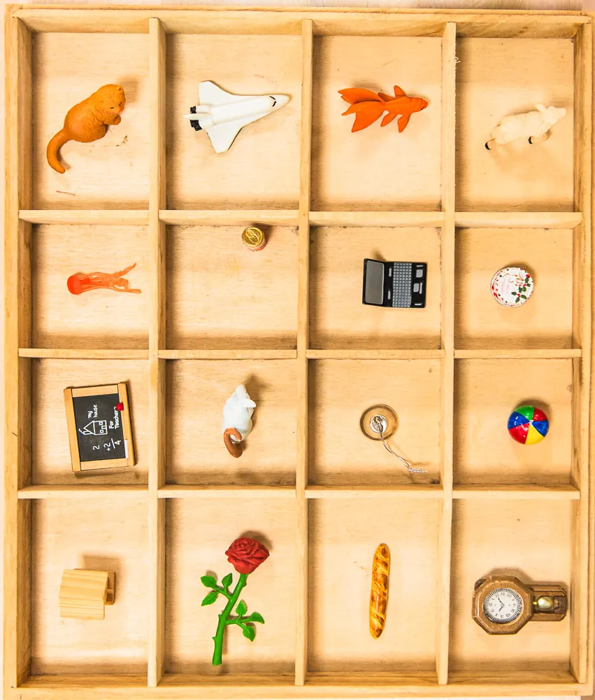 Pomoce Montessori na półce